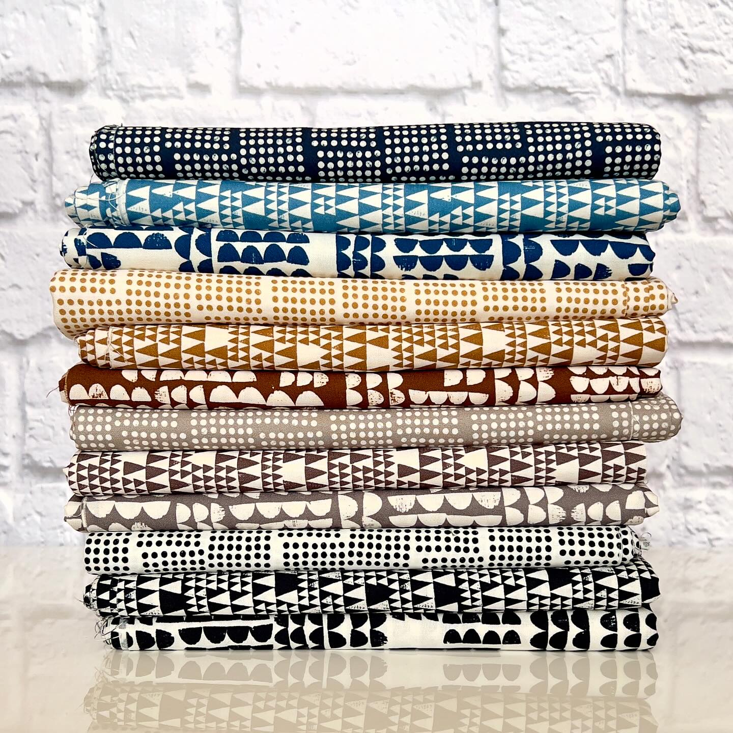Upwards - Blue - Imprint - GOTS Organic Cotton