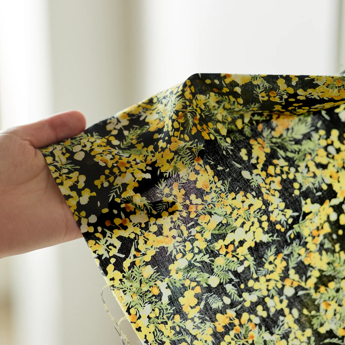 Fbri 4 Riverside Kokka - Mimosa - 32E - Cotton Lawn Fabric – Riverside Fabrics