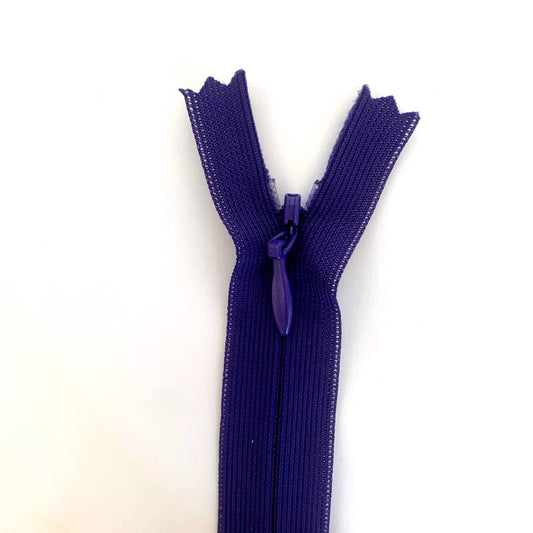 Invisible Closed End Zipper 23cm (9″) - Purple