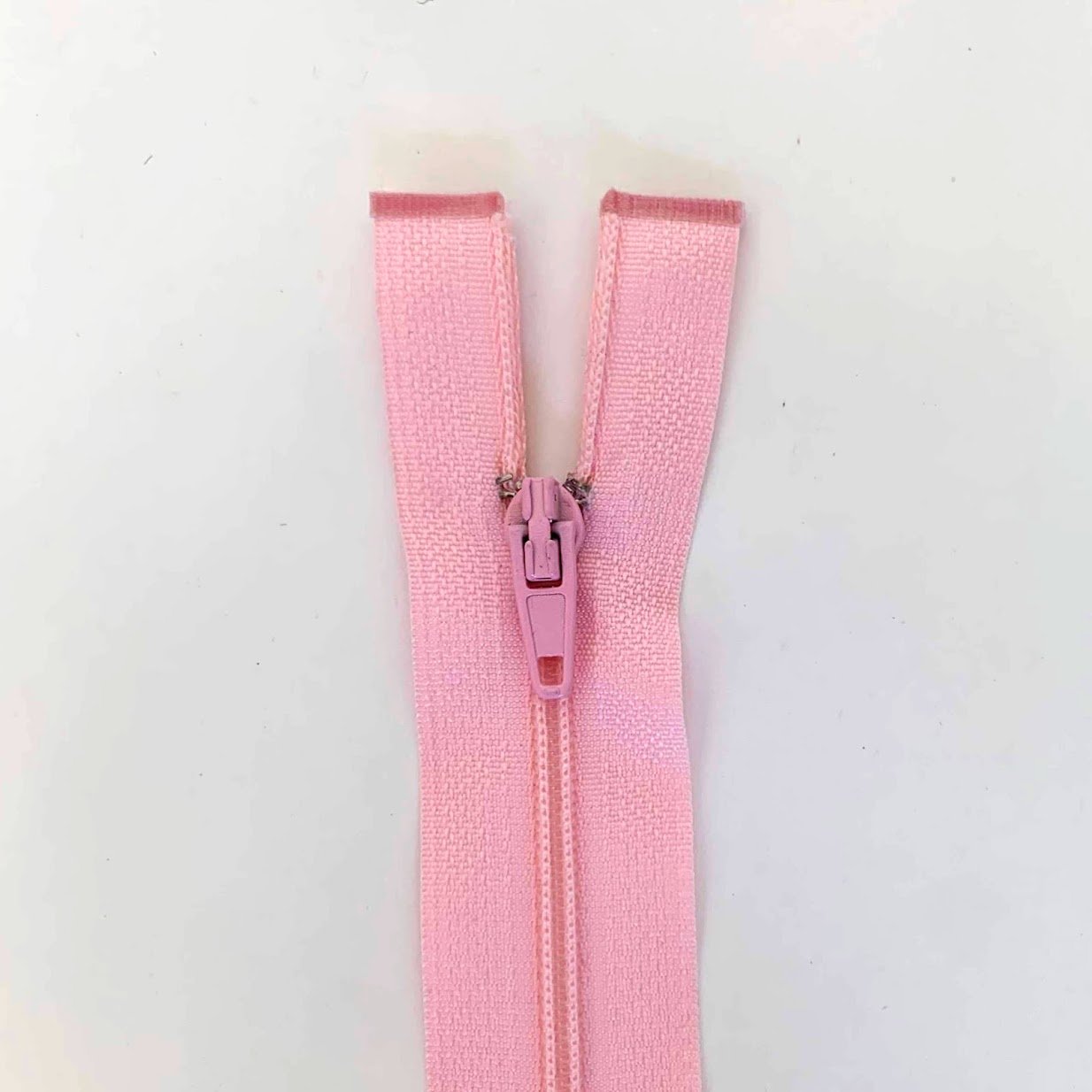 Lightweight Close Ended Separating Zipper 20cm (8") No. 3 - Pink