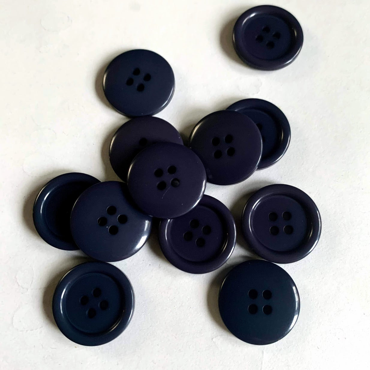 Grey Suit Bulk Suit Buttons Size: #32 - 20mm (4⁄5″) - Set of 5 Buttons