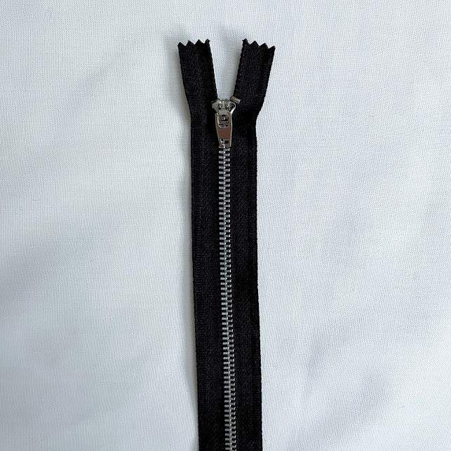 #4.5 Nickel Jean / Pant Zippers - 9" - Black - Close Ended